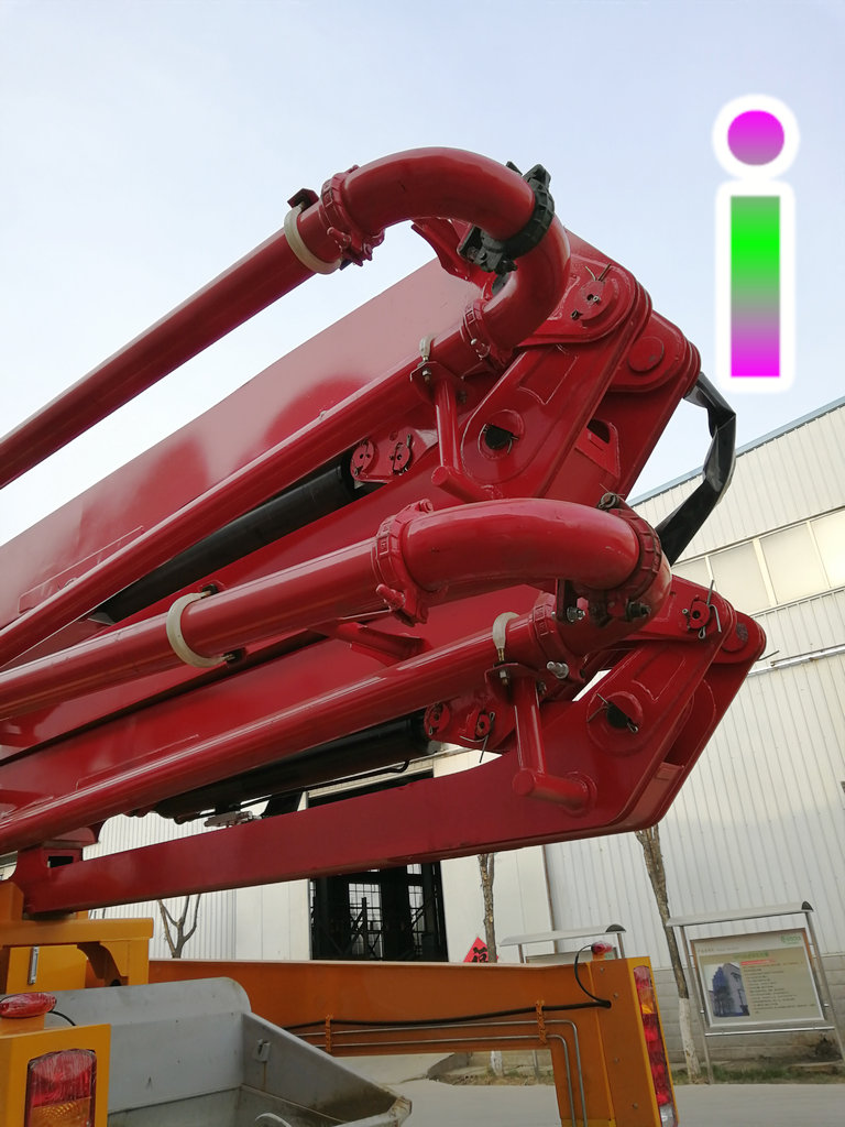 青島小型混凝土泵車價(jià)格 (5)