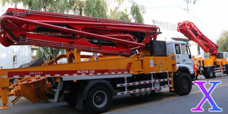 科尼樂(lè)小型混凝土泵車(chē)車(chē)體保養(yǎng)技巧解析