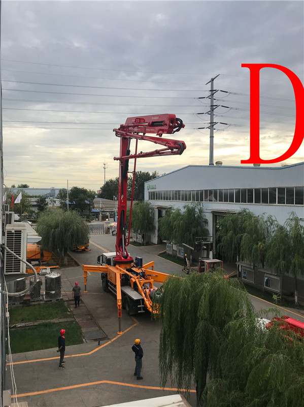 青島混凝土泵車價(jià)格 (2)