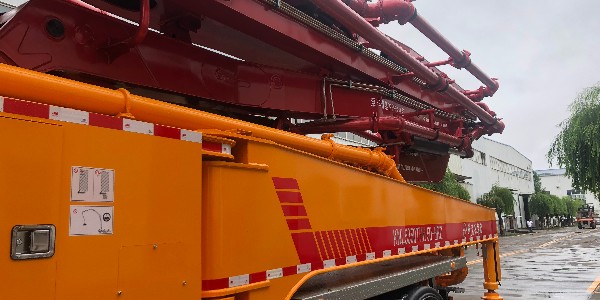 留足安全距離，防止泵車出故障