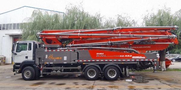 泵車施工過程中如何避免發生共振？