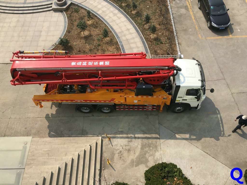 小型混凝土泵車，混凝土泵車，天泵，小型泵車