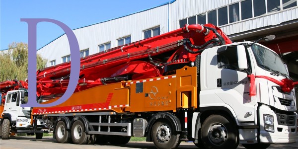 哪些是展開臂架時混凝土泵車要注意的？