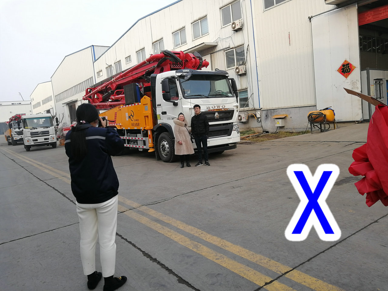 青島小型混凝土泵車價格 (54)