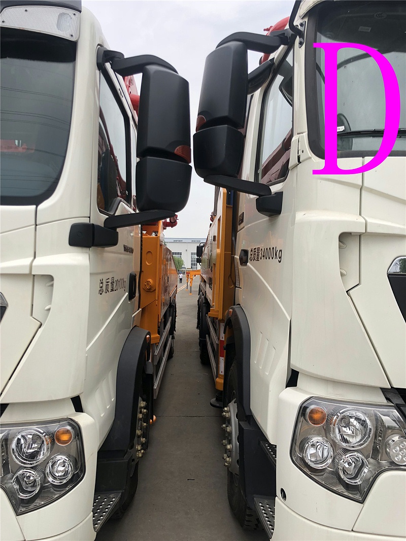 青島小型混凝土泵車價格 (12)