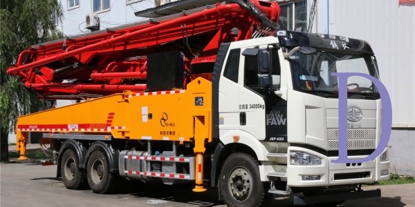 混凝土泵車在建筑工地上使用時，展現出哪些優勢